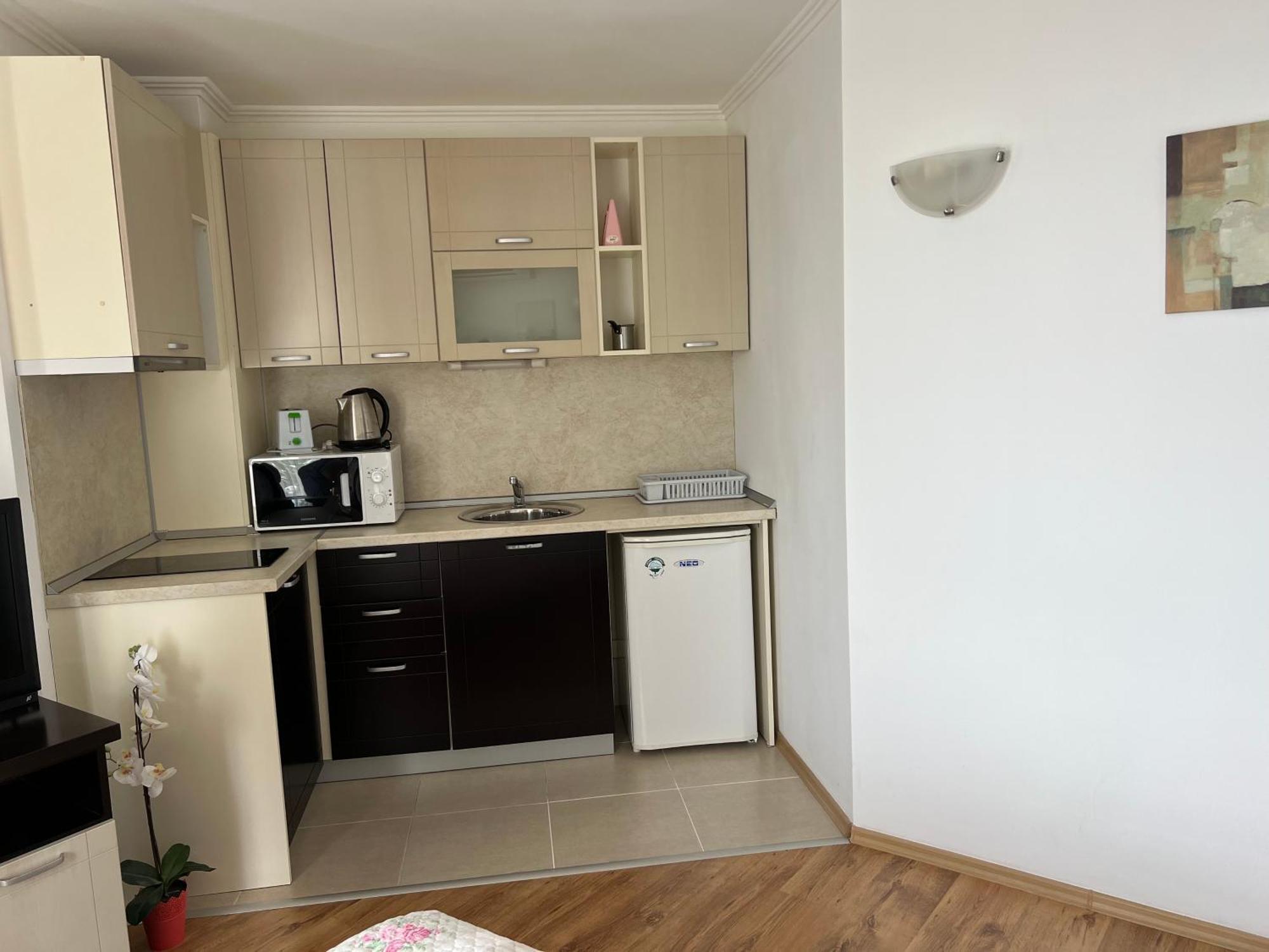 Antorini Apartments Sveti Vlas Bagian luar foto