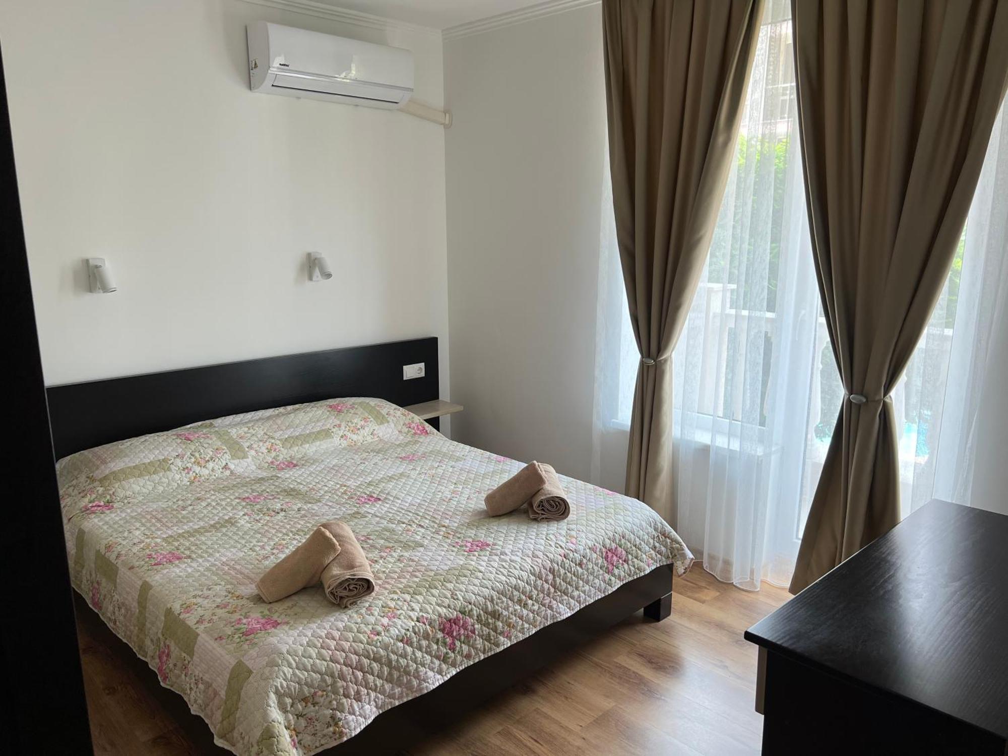 Antorini Apartments Sveti Vlas Bagian luar foto