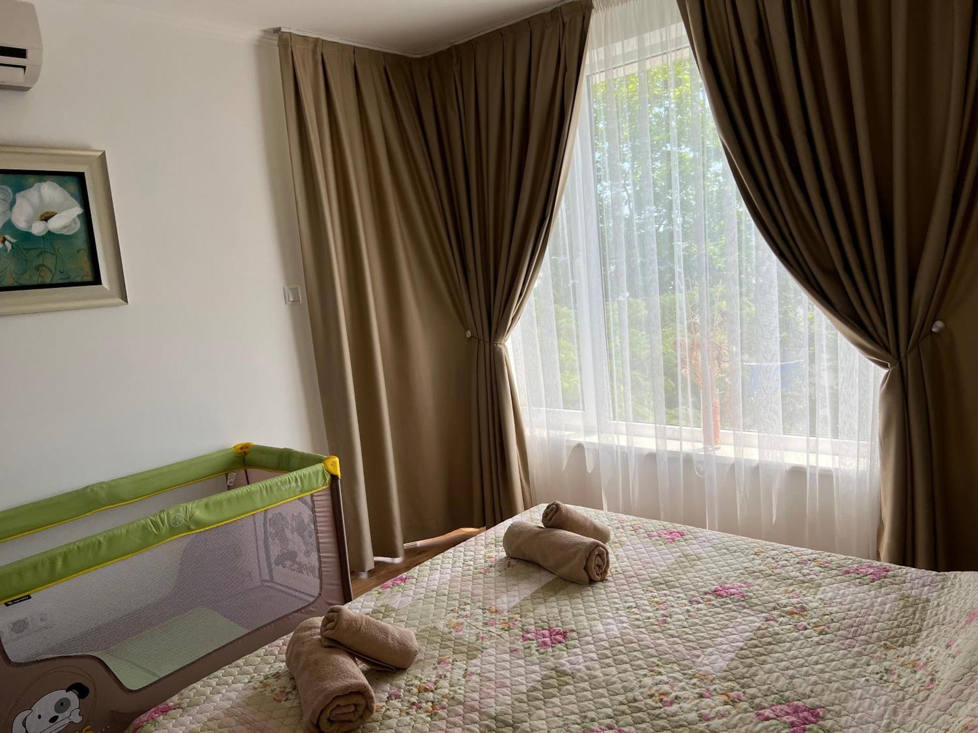Antorini Apartments Sveti Vlas Bagian luar foto