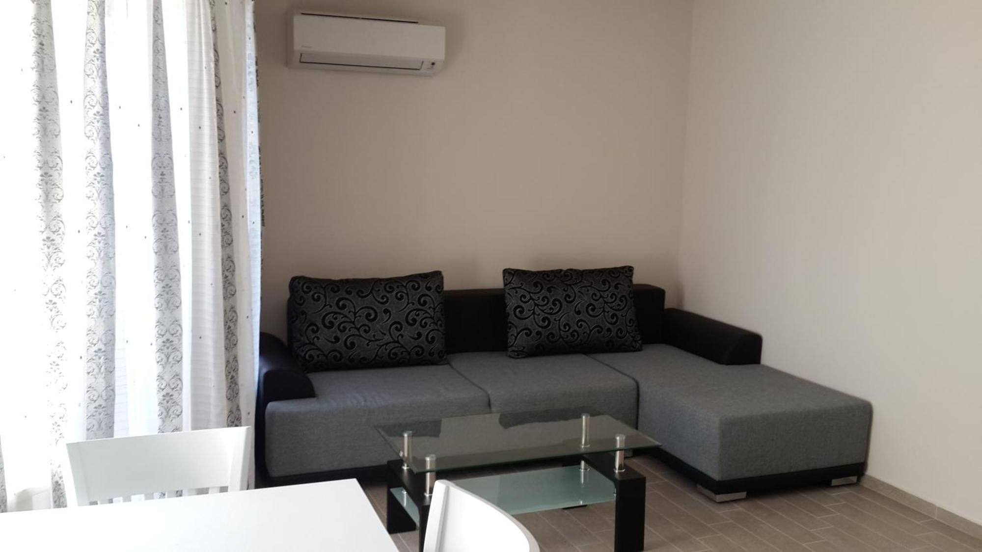 Antorini Apartments Sveti Vlas Ruang foto