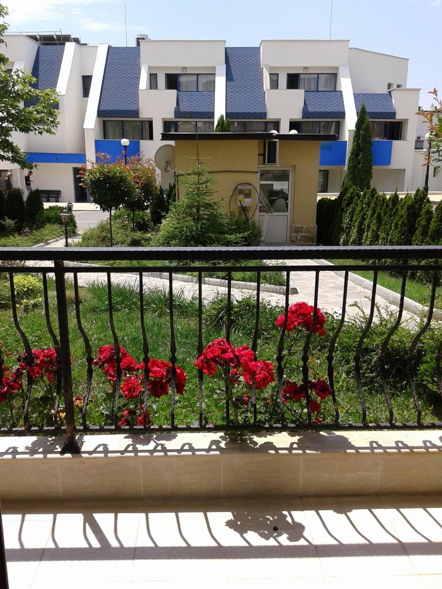 Antorini Apartments Sveti Vlas Ruang foto
